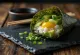 Tamagoyakili Temaki, taze sebzelerle servis edilmiş