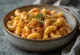 Servis edilmiş Barbekü mac & cheese